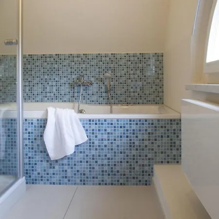 Appartement Ehemaliges Pfarrhaus Alt Teterin