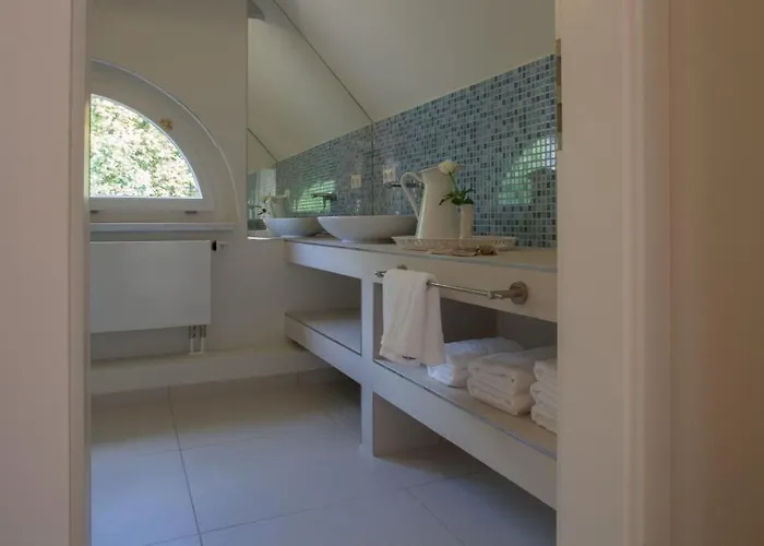 Ehemaliges Pfarrhaus Alt Teterin *